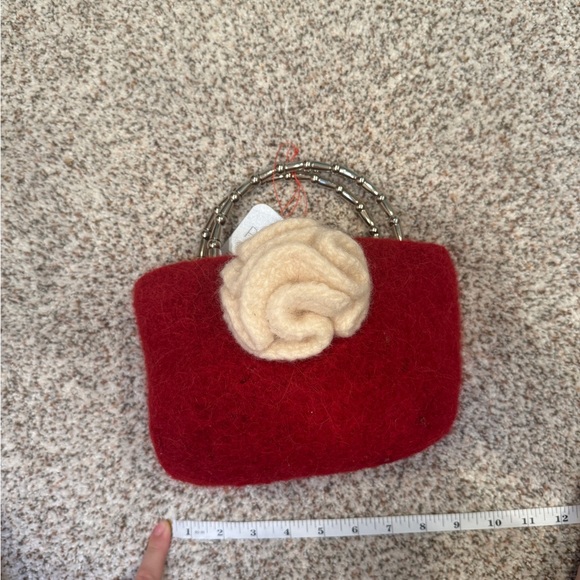 Handbag - Picture 6 of 6